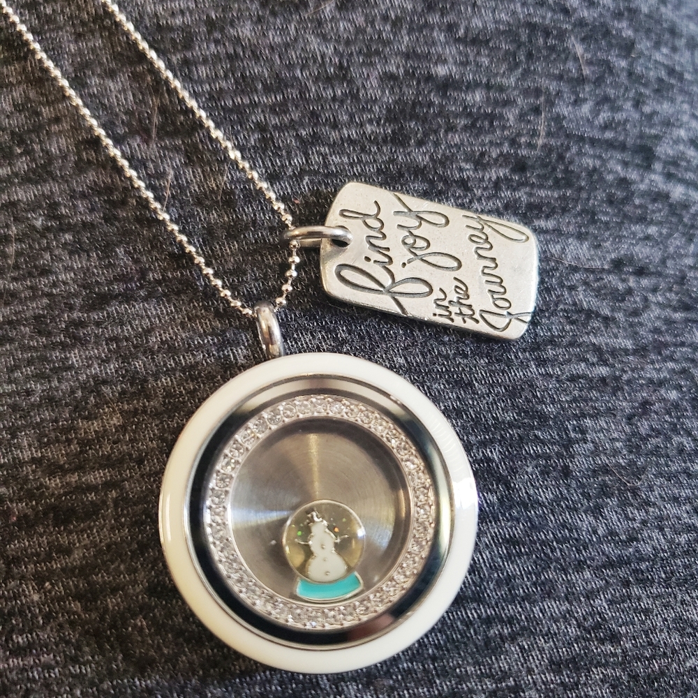 Origami Owl snowmen globe set